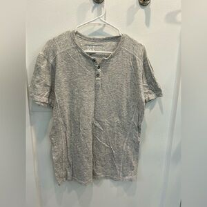 BKE Standard Fit Tee Size Large